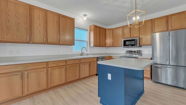 Building Photo - 7275 Winterbek Ave