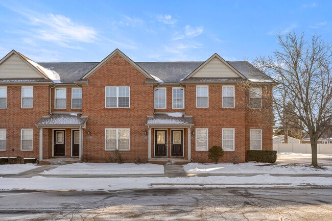 Building Photo - 13165 Turnberry