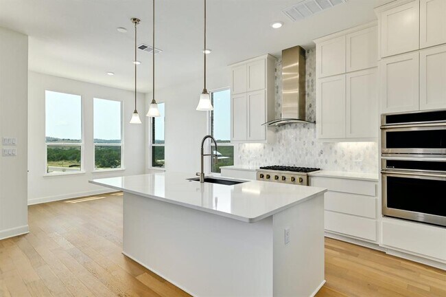 Building Photo - 19005 Fernando Trl