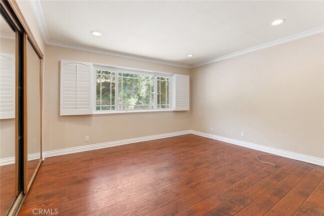 Building Photo - 27045 Esward Dr