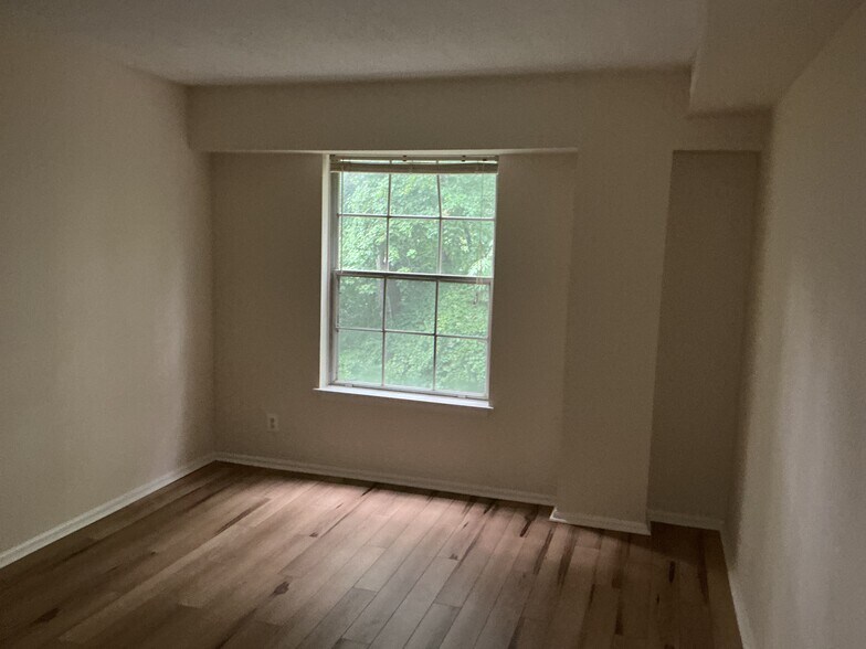 Building Photo - 7700 Tremayne Pl