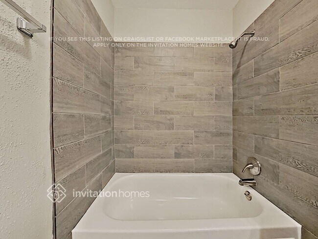 Building Photo - 1118 Red Rock Canyon Dr