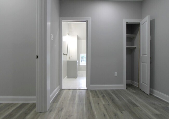 Building Photo - Stunning House on the Grounds of the Awbury Arboretum (3BD/2.5BT)