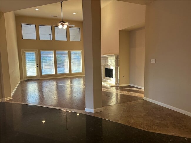 Building Photo - 2922 Firewalk Trace