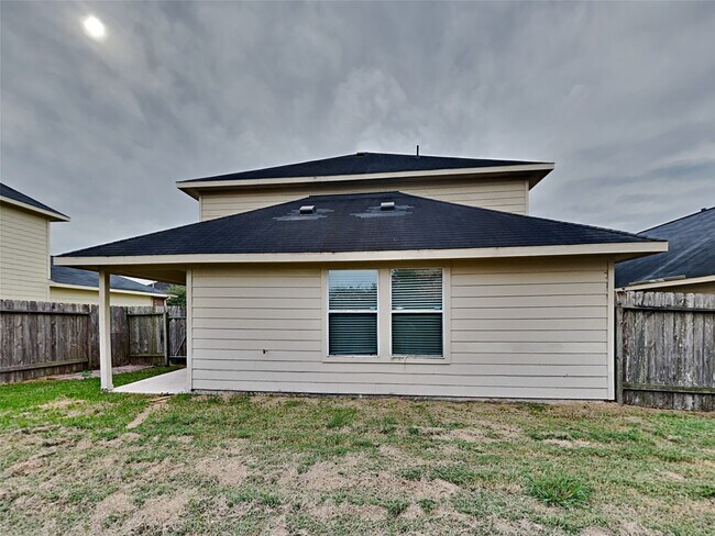 Building Photo - 13323 Ambrosa Dr