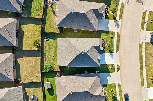 Building Photo - 11112 Canyon Oak St