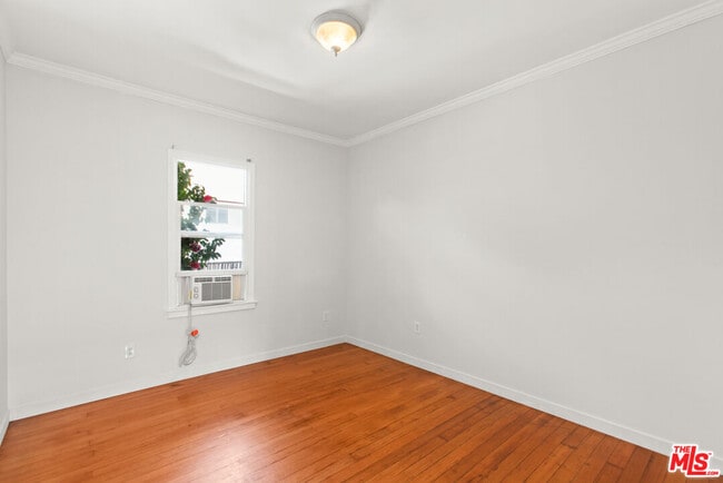 Building Photo - 123 Ellita Pl