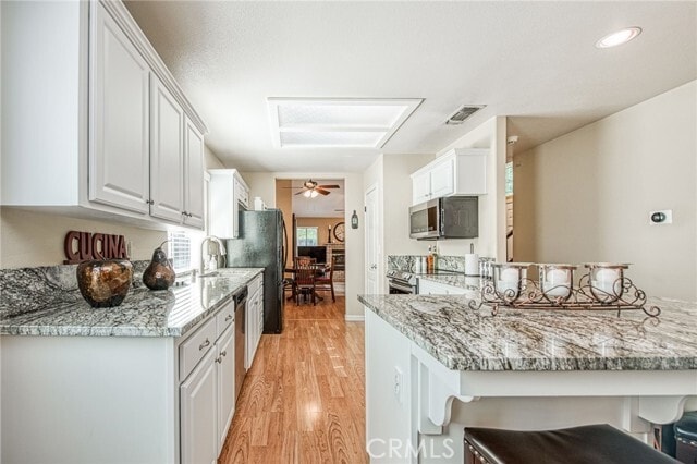Building Photo - 10668 N Lighthouse Dr