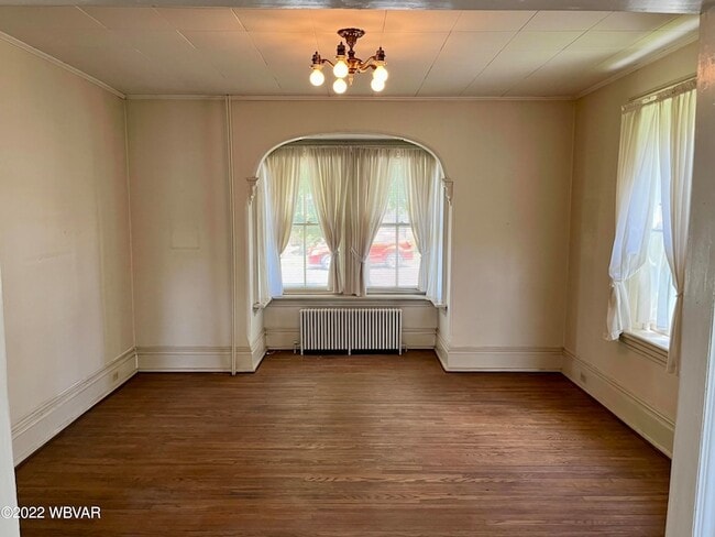 Building Photo - 336 Hastings St