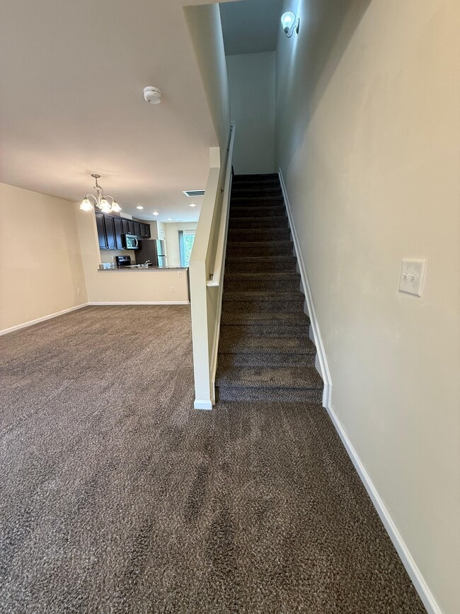 Building Photo - 8506 Quarton Dr