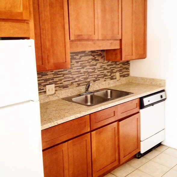Building Photo - 3601 SW 31st Dr