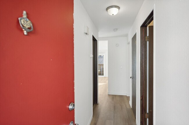 Interior Photo - SAM Samsara