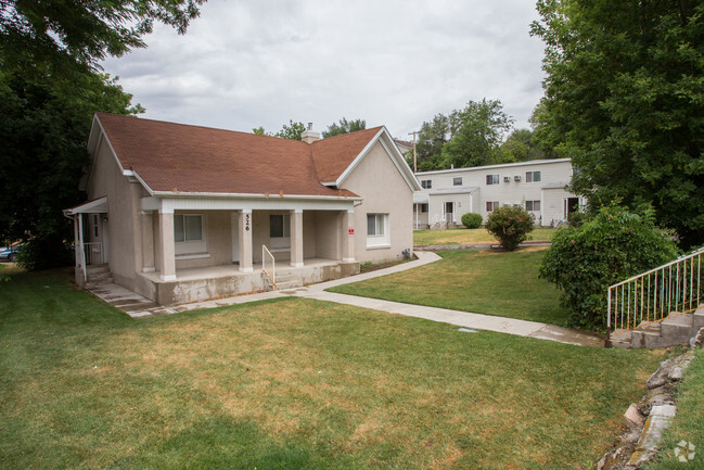 Building Photo - Fairview Apartments