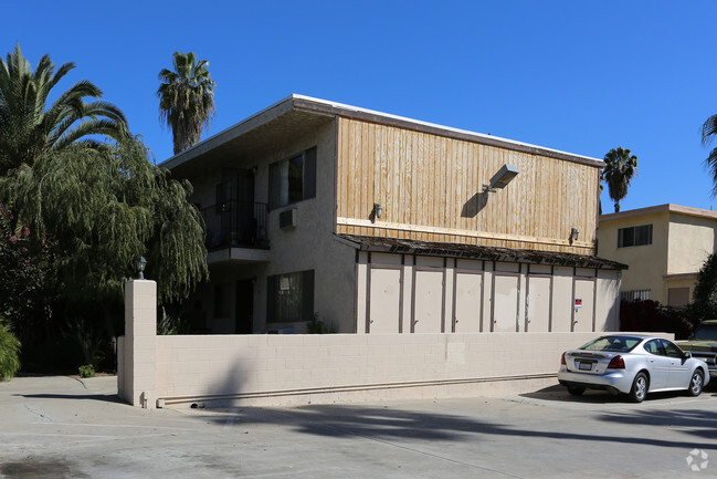 Building Photo - Villa Terrace