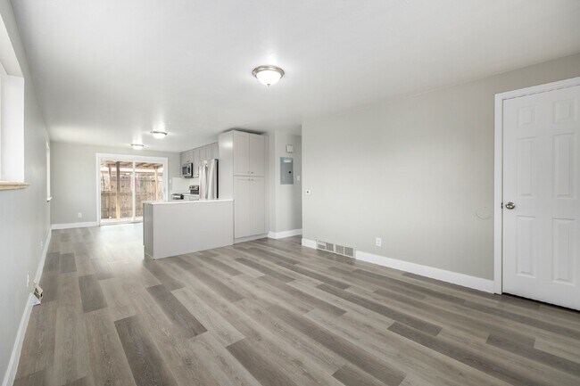 Building Photo - Lovely remodeled 2 Bed 1 Bath in Arvada