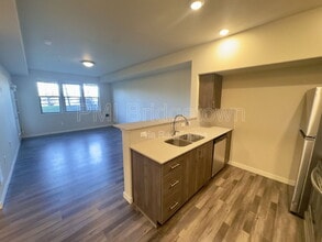 Building Photo - 16401 NW Chadwick Way