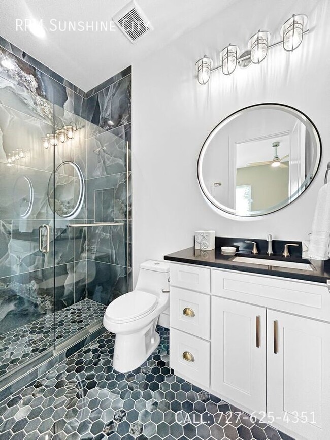 Building Photo - 326 129th Ave E