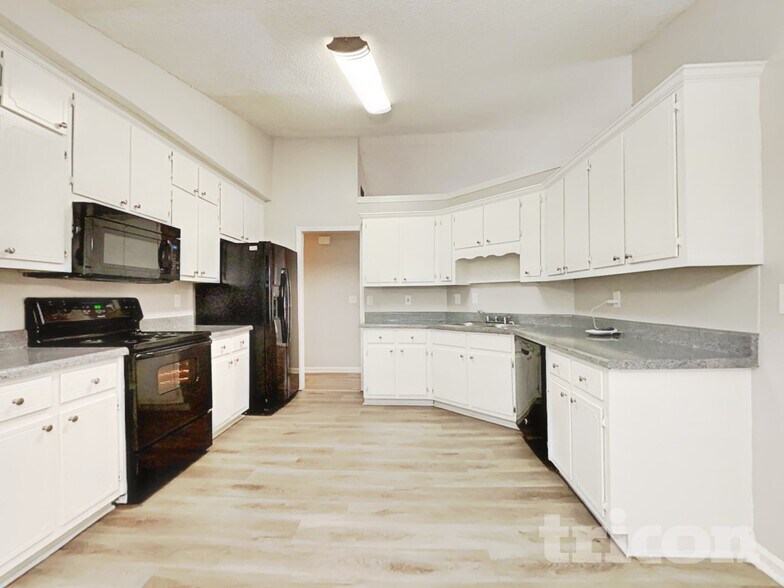 Building Photo - 3071 Morris Ln