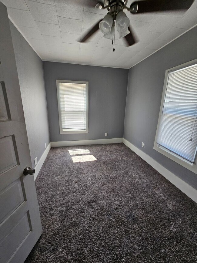 Building Photo - There is a $25 fee per application and everyone over 18 needs to fill out their own application.