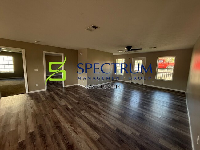 Building Photo - Now accepting applications for a 3 bedroom 2 bath single family home in Kodak, TN