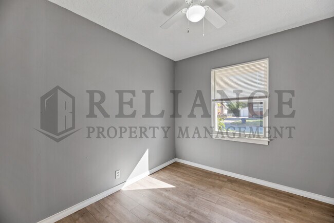 Building Photo - 2231 S Hiram St