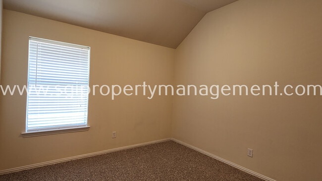 Building Photo - 126 Beacon Hill Ln