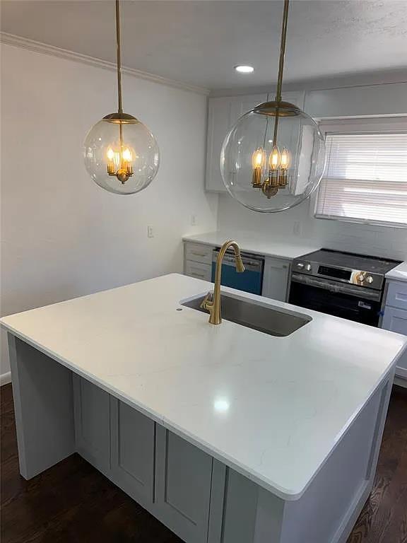 Building Photo - 1123 W Brooks St