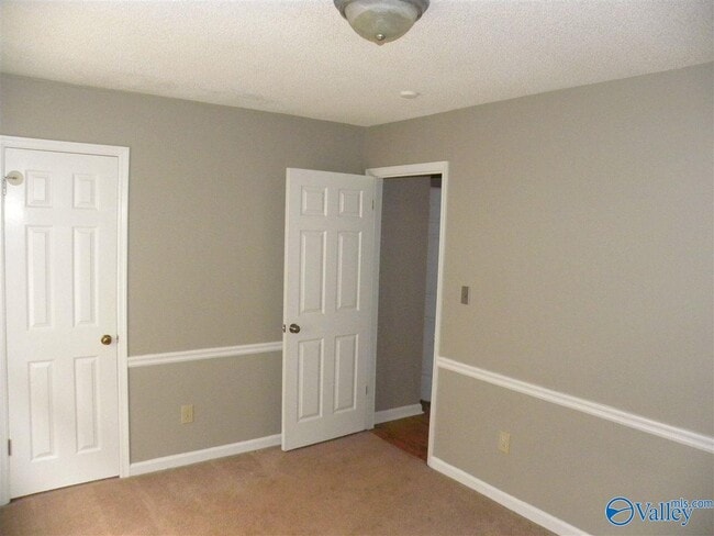 Building Photo - 309 Glenwood Dr