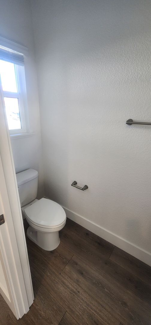 Building Photo - Newer home in Sparks!