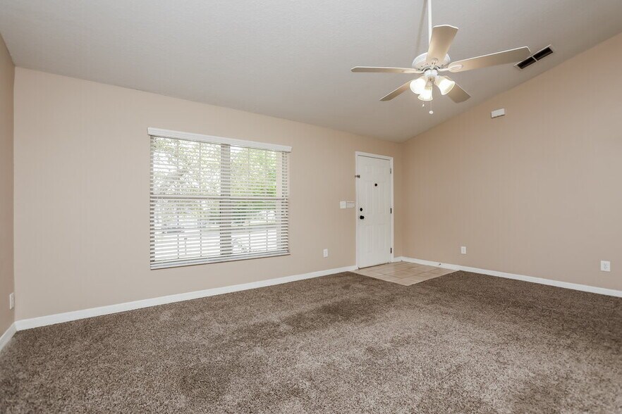 Building Photo - 914 Arbor Hill Cir