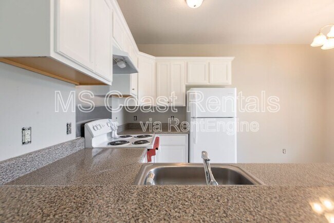 Building Photo - 15815 Adam Rd