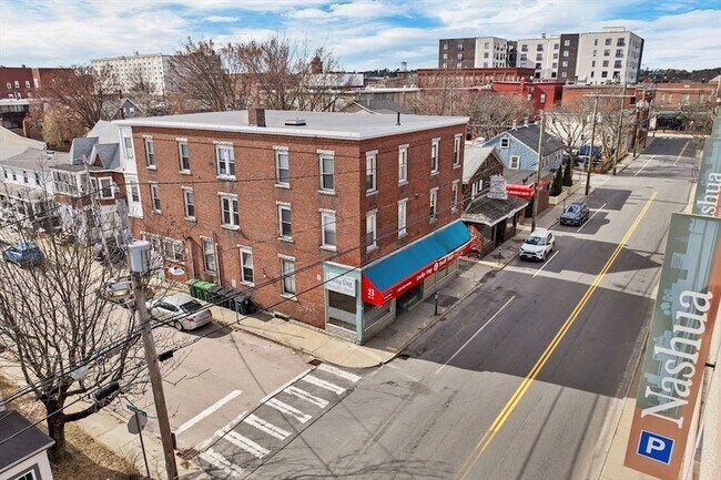 Building Photo - 23 Elm St