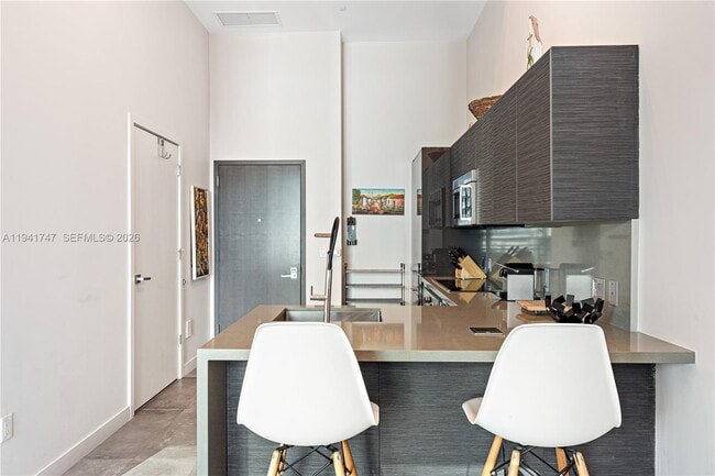 Building Photo - 1080 Brickell Ave