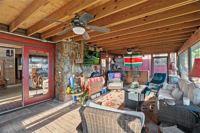 Building Photo - 19220 Lake Allen Rd