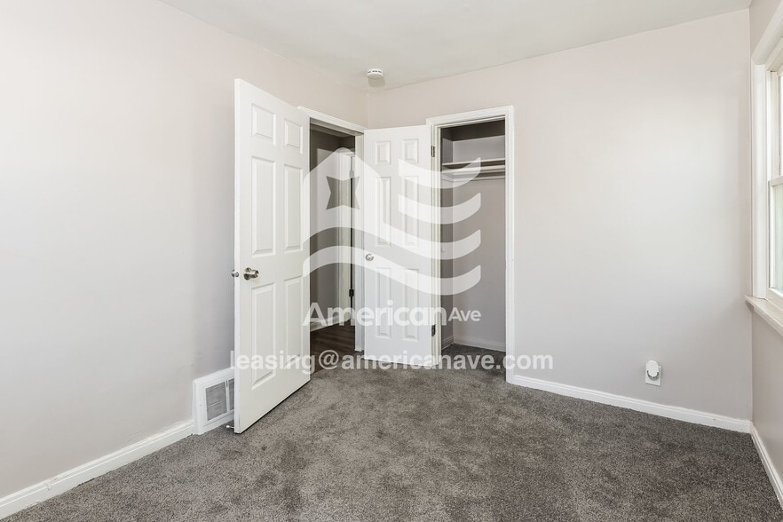 Building Photo - 2062 Champaign Rd