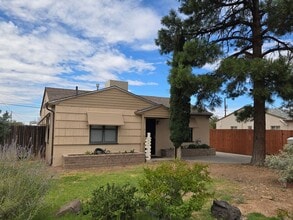 Building Photo - 1835 Palomas Dr NE
