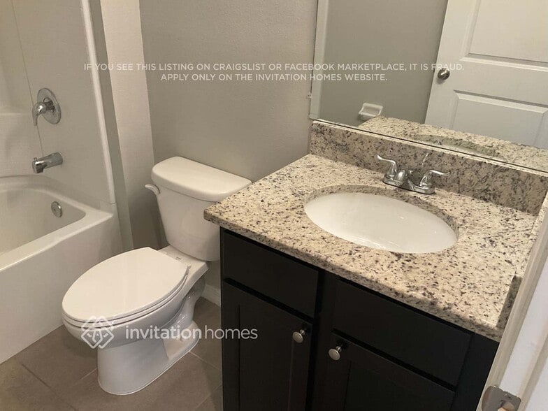 Building Photo - 5009 Blue Willow Wy