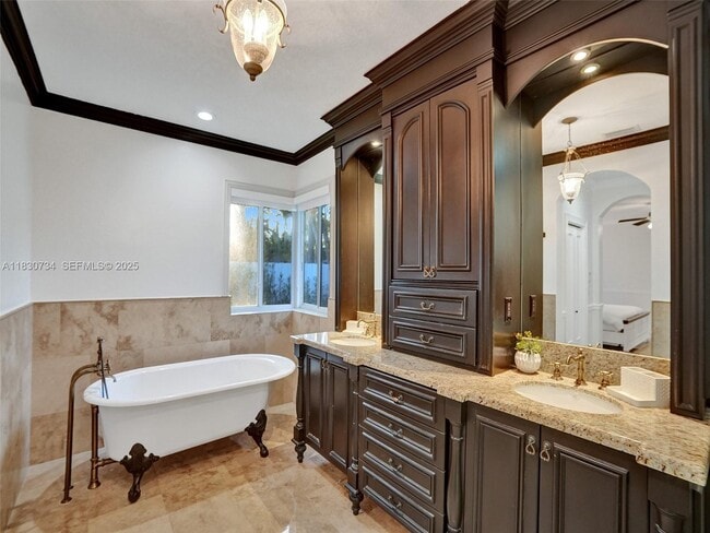 Building Photo - 12401 SW 77th St