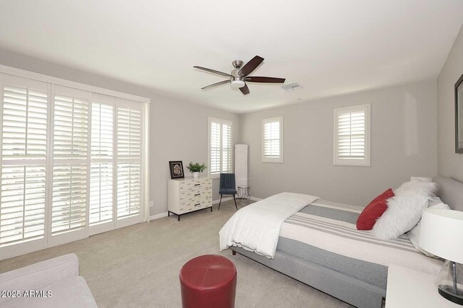 Building Photo - 10072 E Bell Rd