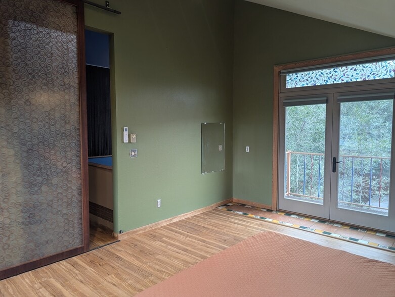 Building Photo - 821 Shoshone Pl