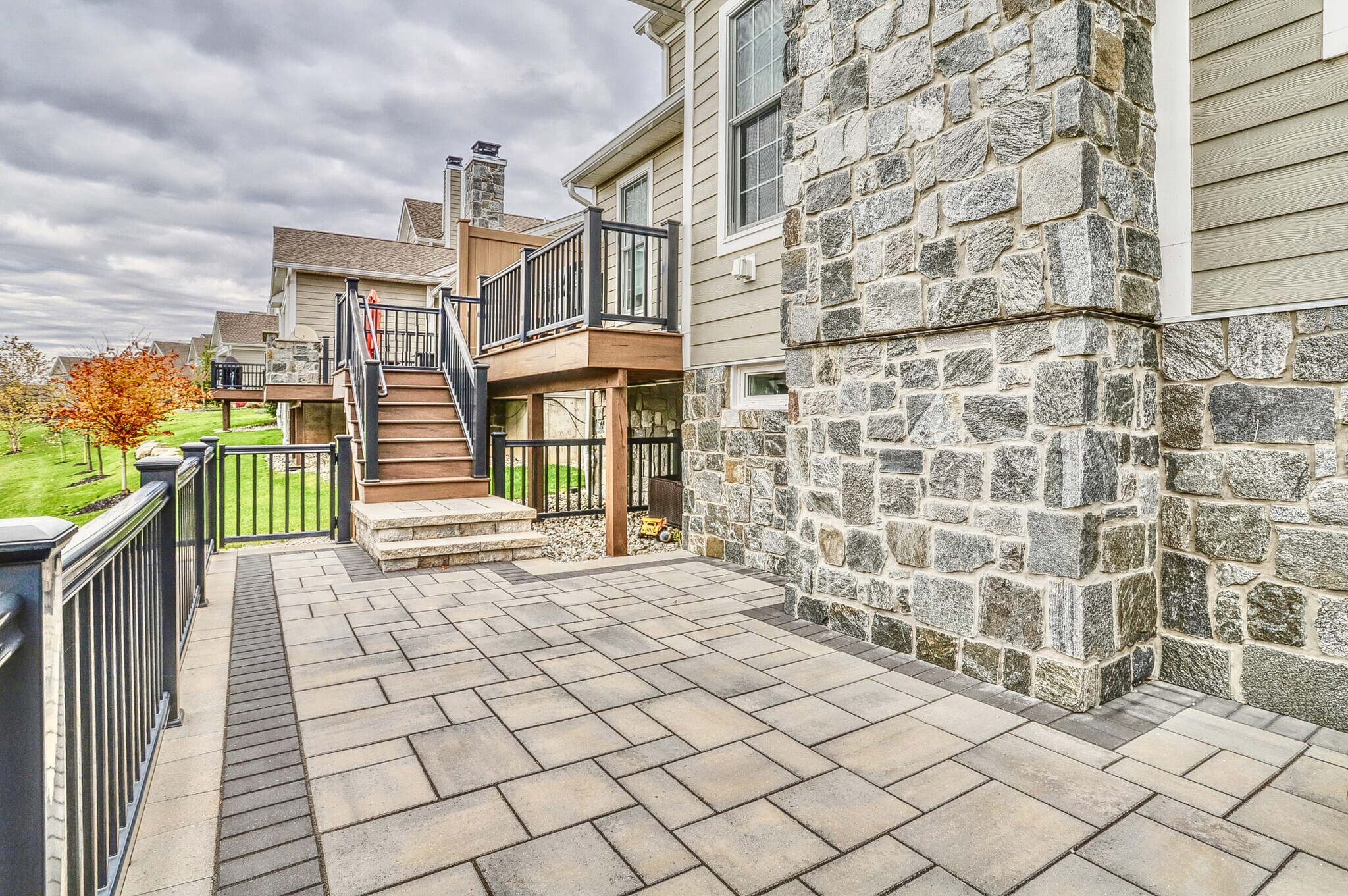 Building Photo - 22 Silent Nest Way