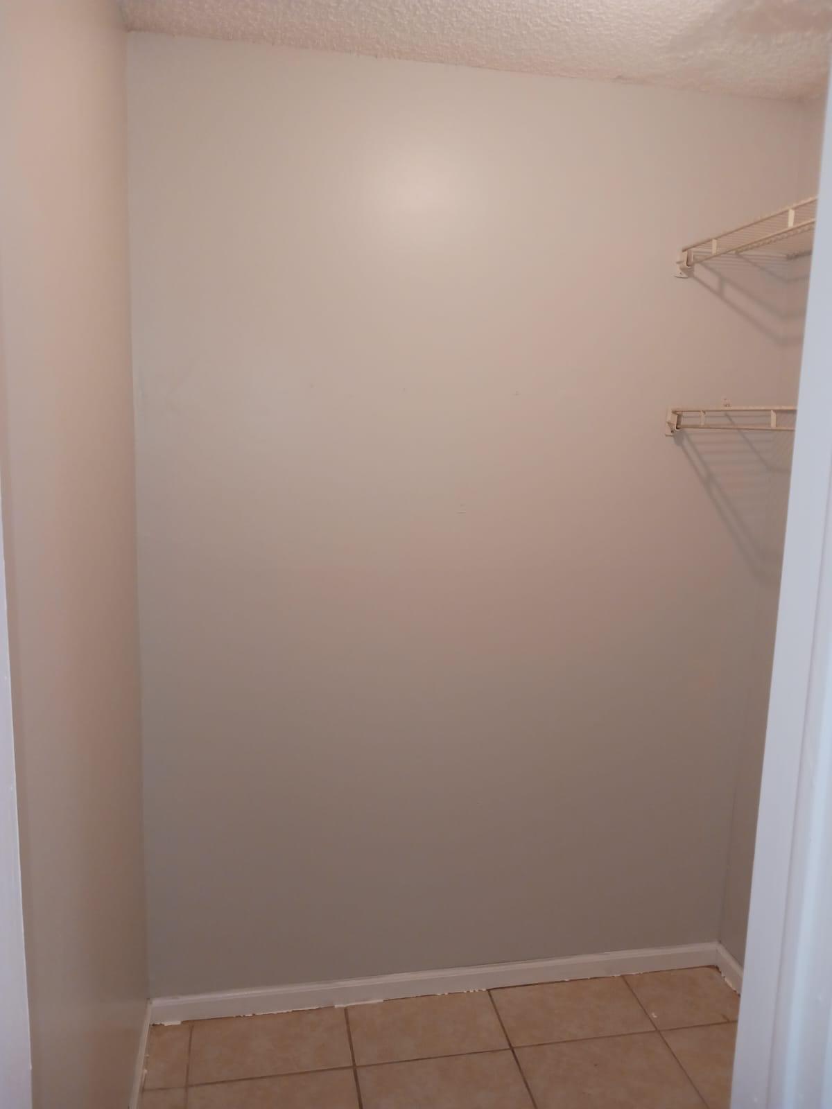 Building Photo - 6415 Sable Woods Dr E