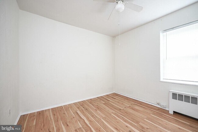 Building Photo - 671 Franklin Pl