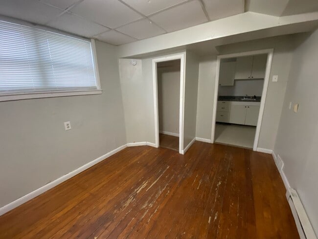 Building Photo - 1121 N 12th St