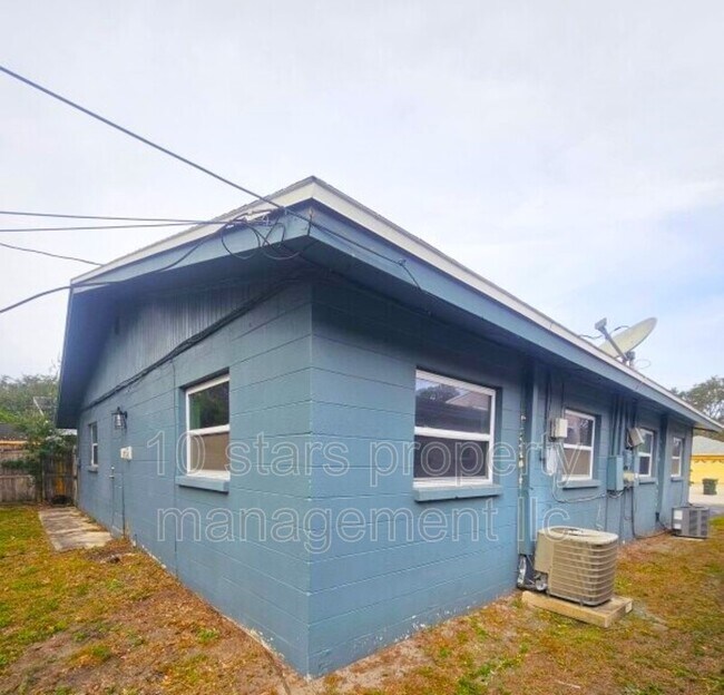 Building Photo - 3716 137th Ave N