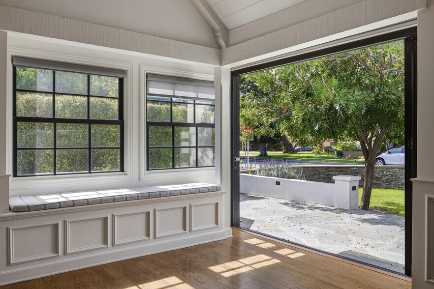 Building Photo - 4316 N Clybourn Ave