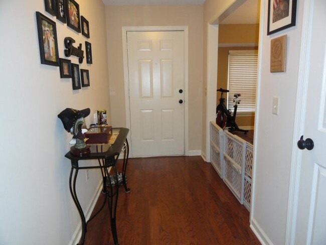 Building Photo - COMING MARCH 2026! (Pet Friendly)