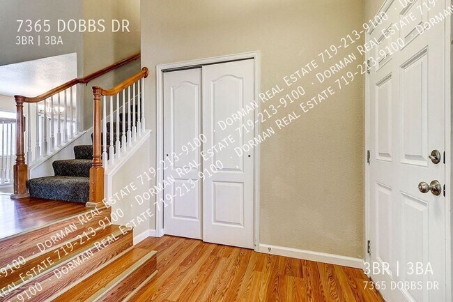 Building Photo - 7365 Dobbs Dr