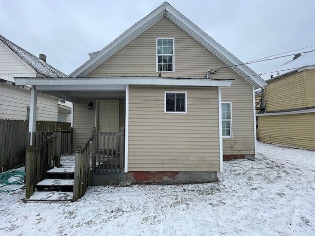 Building Photo - 212 E Mishawaka Ave