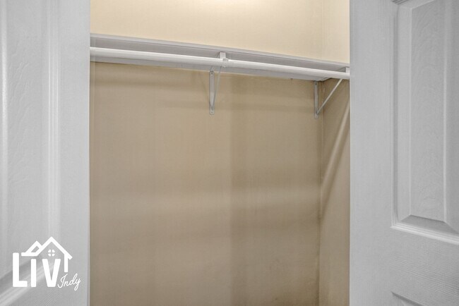 Building Photo - %50 OFF FIRST MONTH'S RENT! 2 Bed, 1 Bath Pet-Friendly Apartments!